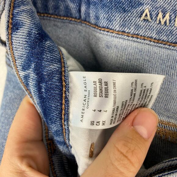 American Eagle Mom Jeans Distressed Medium Wash High Rise Stretch Size 4 Regular - Picture 12 of 13